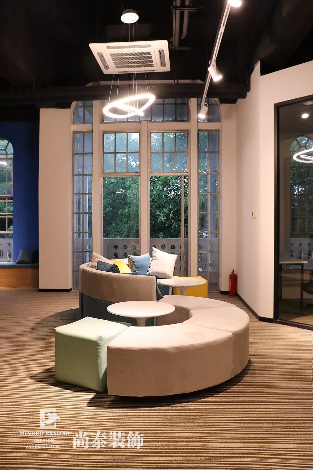 辦公室裝修效果圖