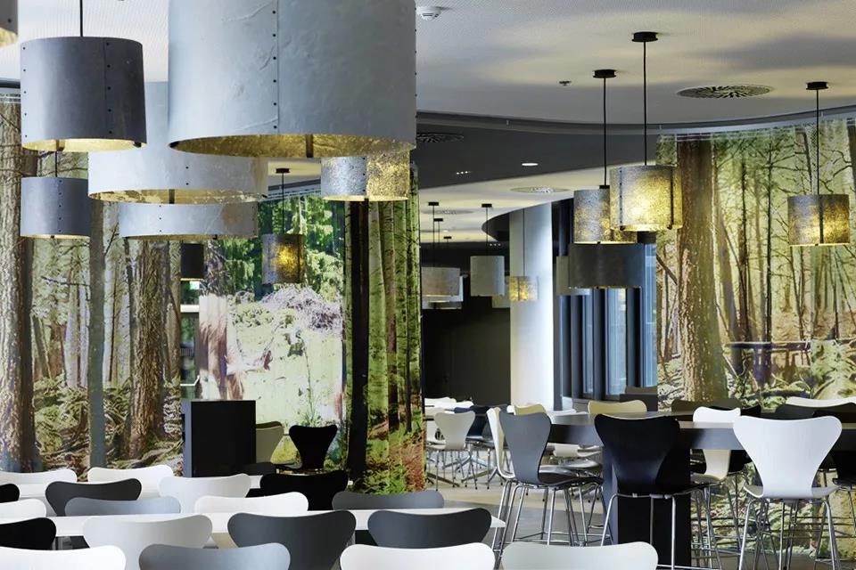 辦公室流動隔斷實景圖