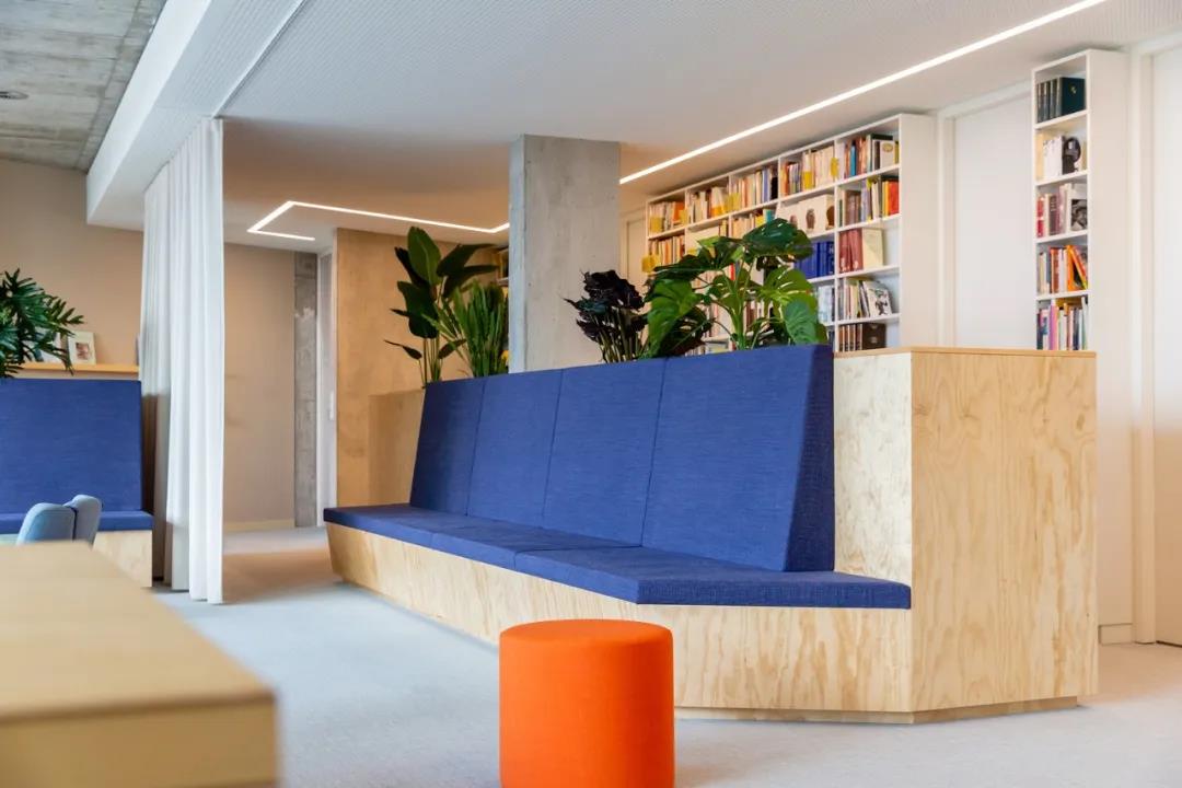 出版社休閑區(qū)設(shè)計效果圖