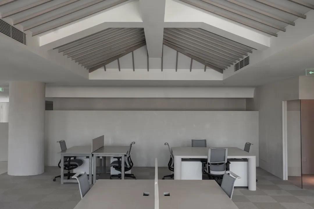 自然辦公室設(shè)計效果圖