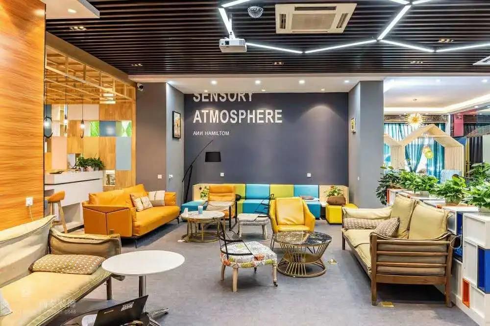 地產(chǎn)行業(yè)辦公室設(shè)計效果圖