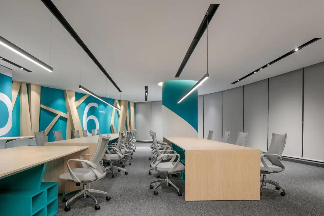 裝修辦公室配色木藍(lán)