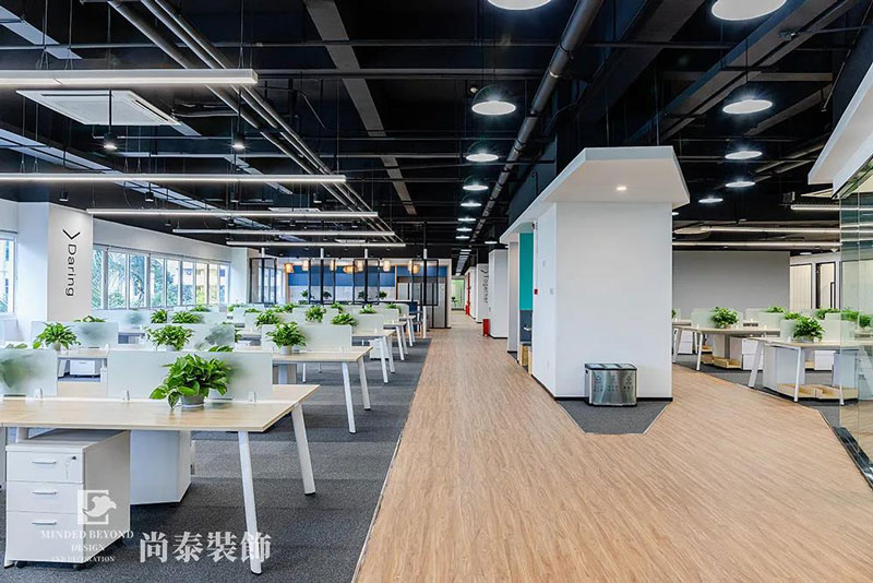 開(kāi)放辦公空間裝修實(shí)景圖